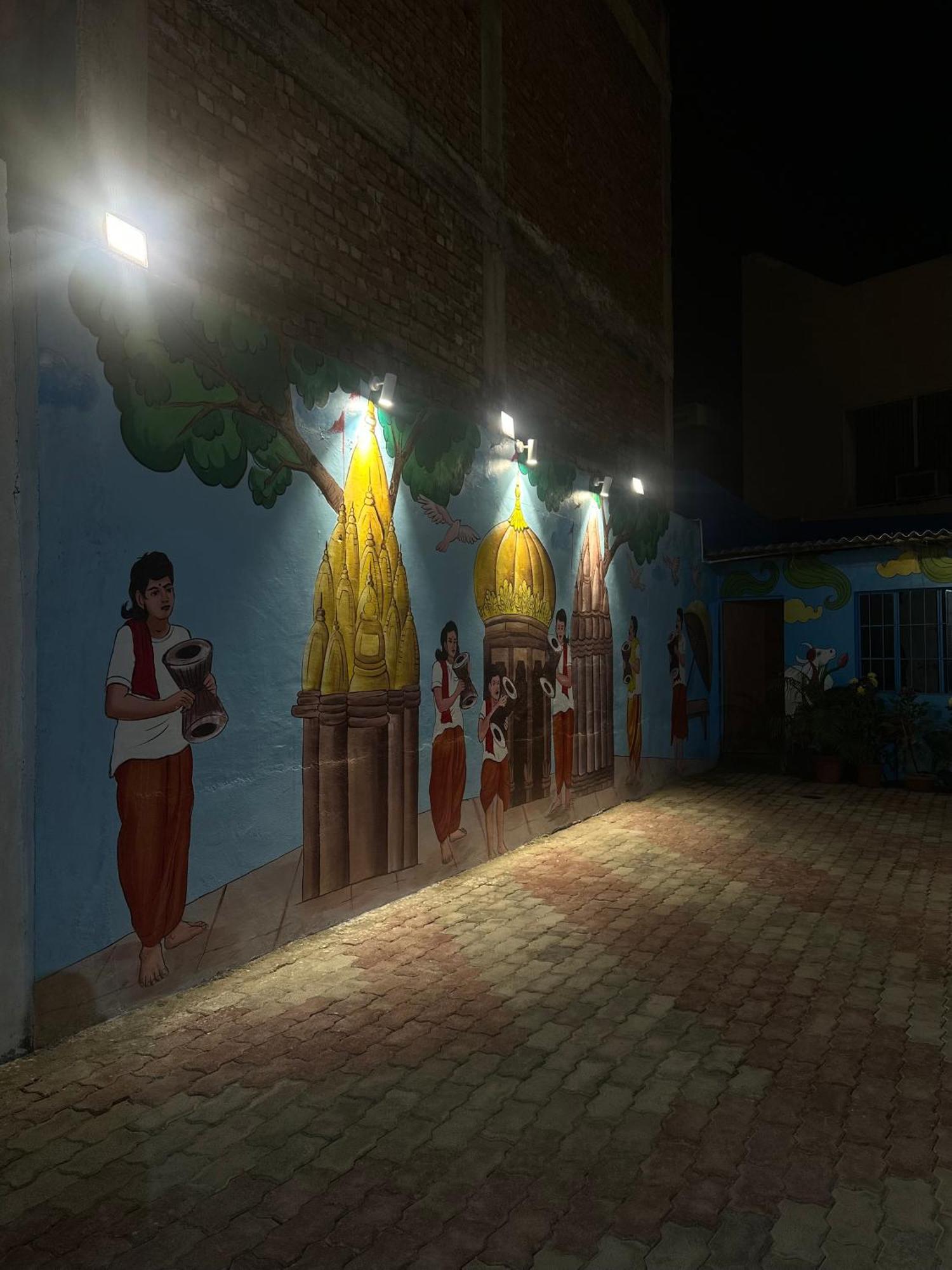 Hotel Sainik Grand Varanasi Dış mekan fotoğraf